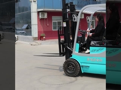 Full Electric Forklift Dengan 1,2 Meter Fork Triple Stage Mast Onboard Charger